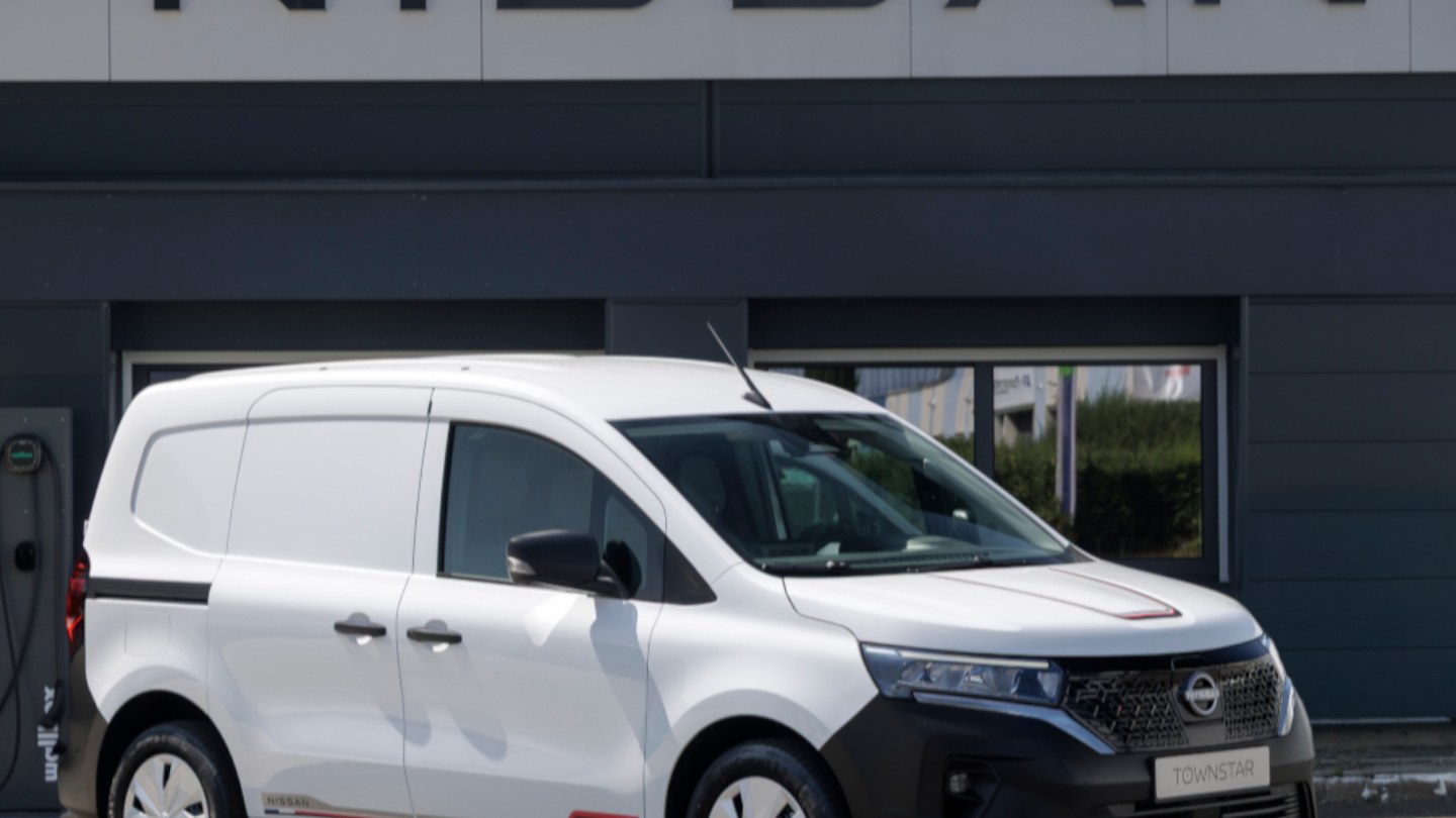 Nissan Townstar Elektrik'te 14.390 Avro Kampanyası: Liste Fiyatı Aslında 31.350 Avro, Yalnızca İşletmelere