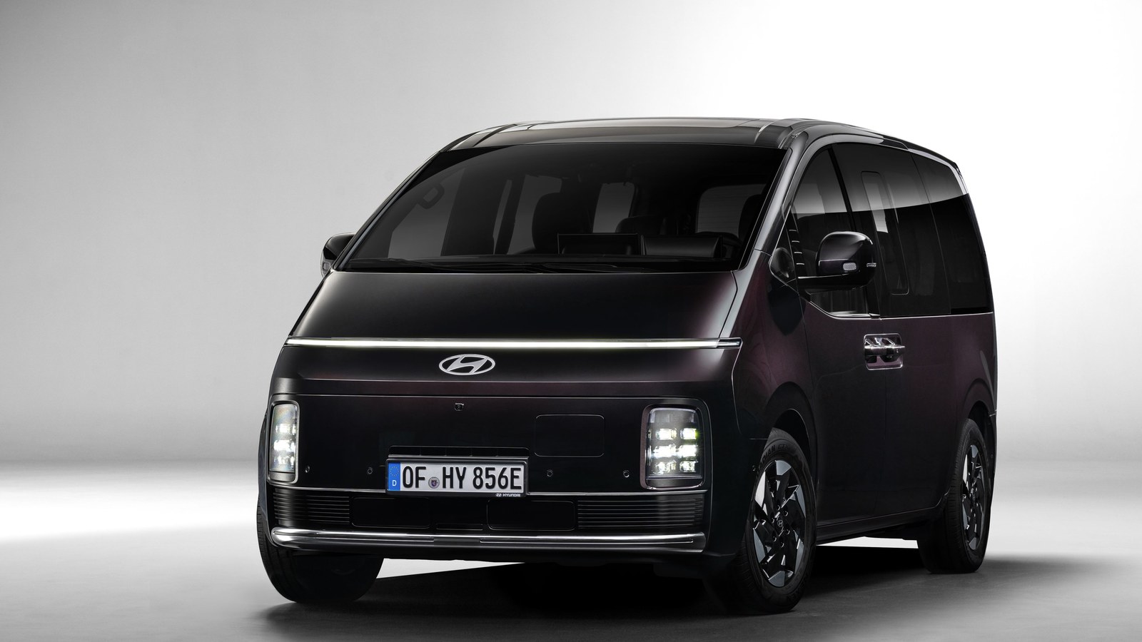 Hyundai Staria Electric Avrupa'da Sipariş Aldı, Kia'nın Yeni Vanı PV7 Kapıda