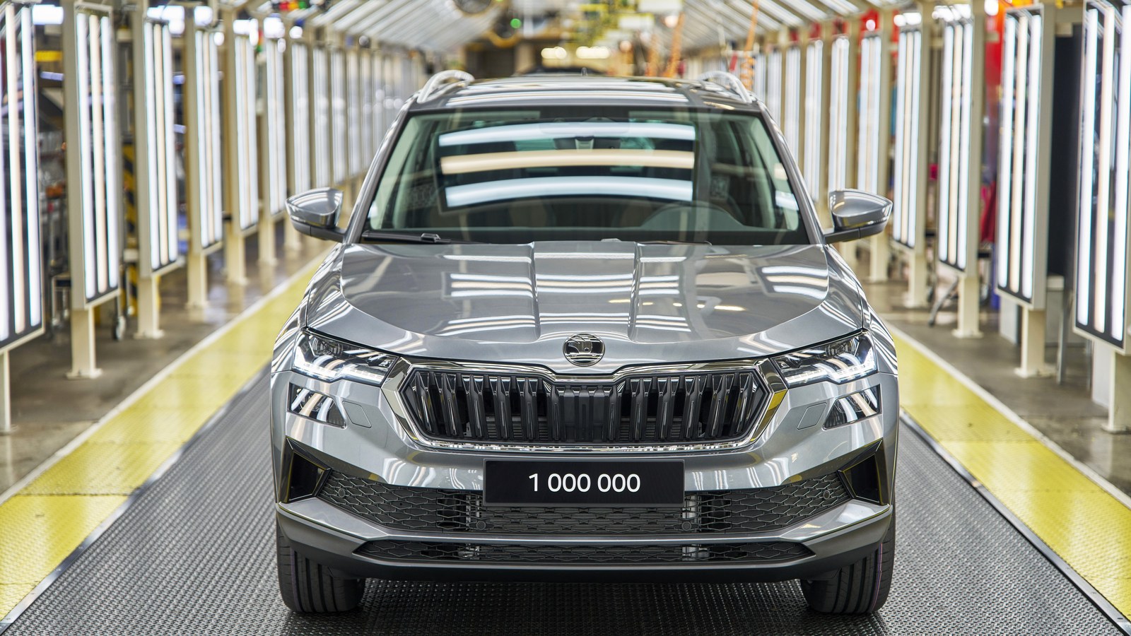 Yeni Nesil Skoda Karoq'ta Şarj Edilebilir Hibrit İması: 100 Km Üzeri Elektrikli Menzil