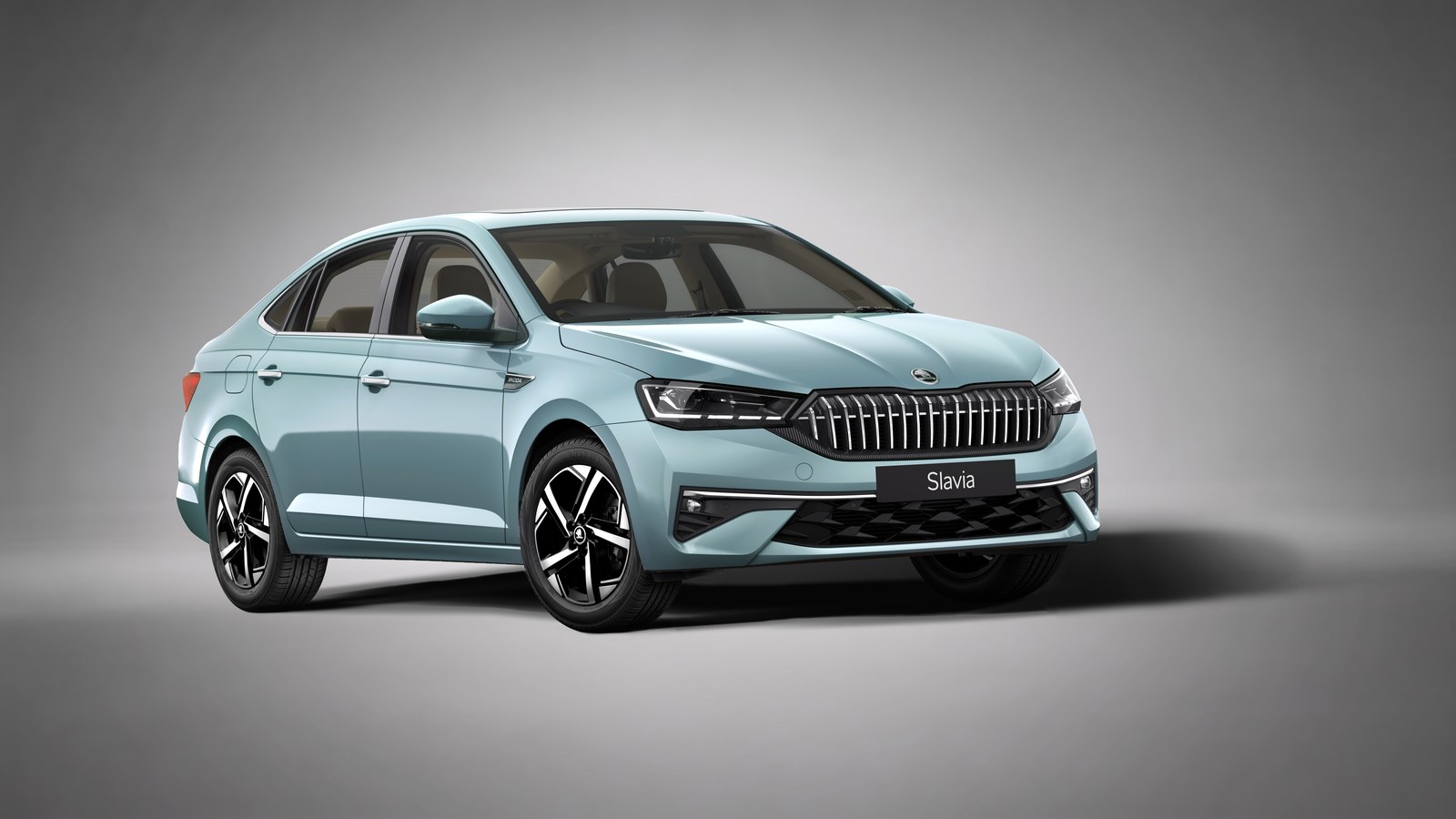 Skoda Slavia Hindistan'da 9.000 Euro'ya Satılıyor: 521 Litre Bagajlı Sedan Neden Bizde Yok?