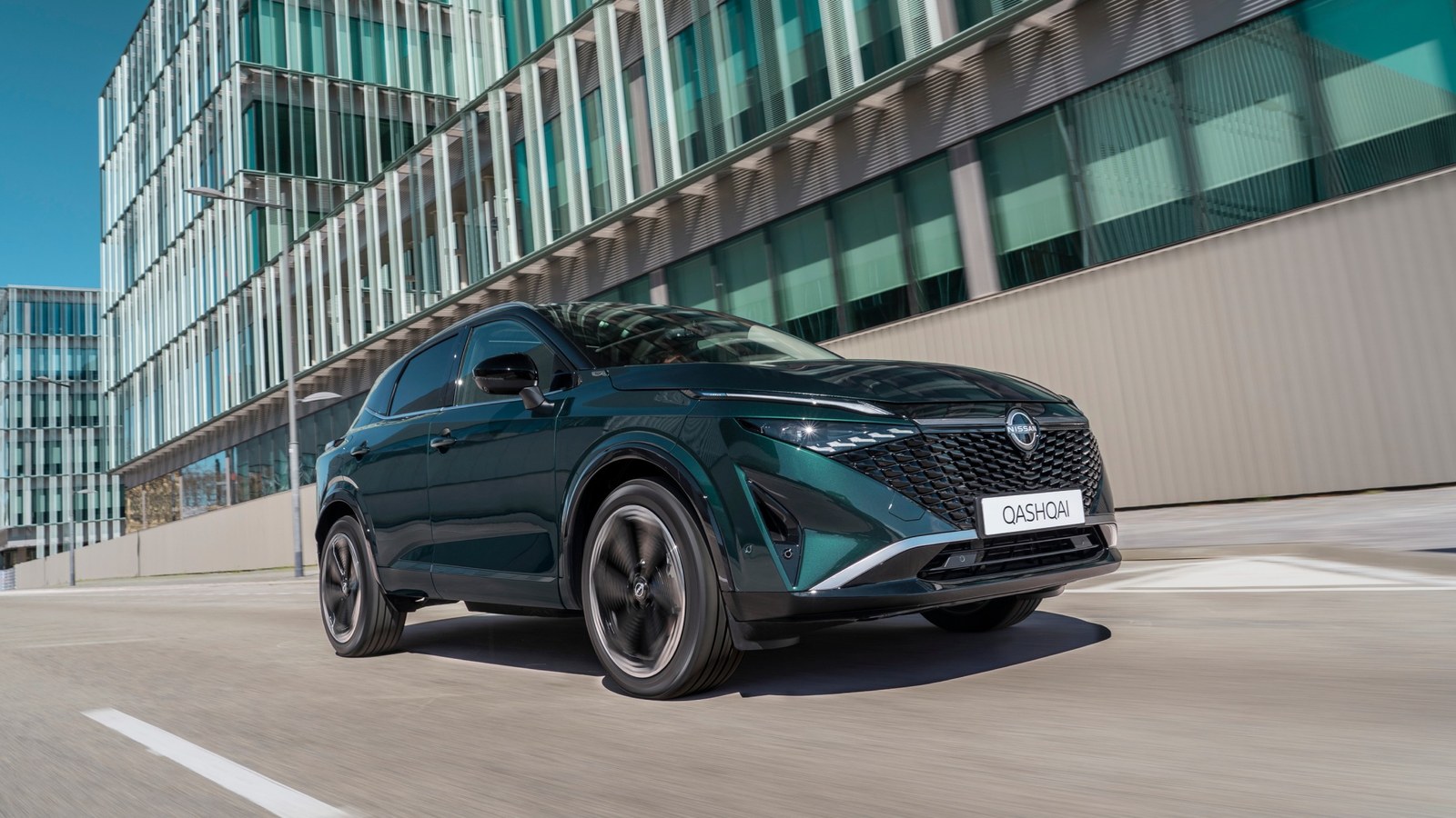 Nissan Qashqai'nin 2027 Makyajı İspanya'da Görüntülendi, Elektrikli Halef Beklemede