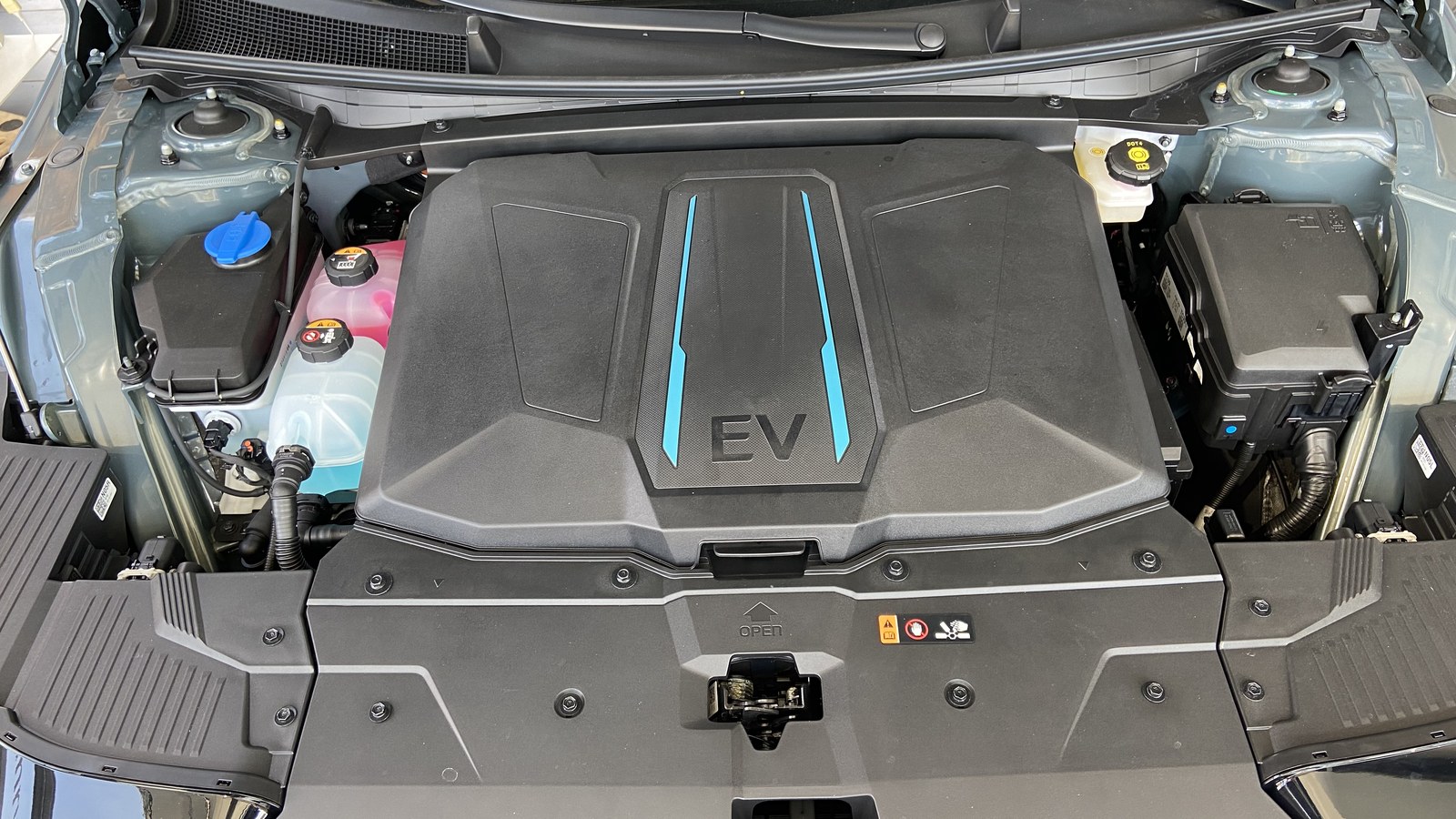 Elektrikli Araç Bakımı: Motor Yağı Var mı, Neler Kontrol Edilir, Neler Değişir?